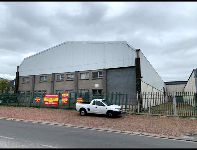 1,300M² FACTORY TO LET IN PAROW INDUSTRIAL